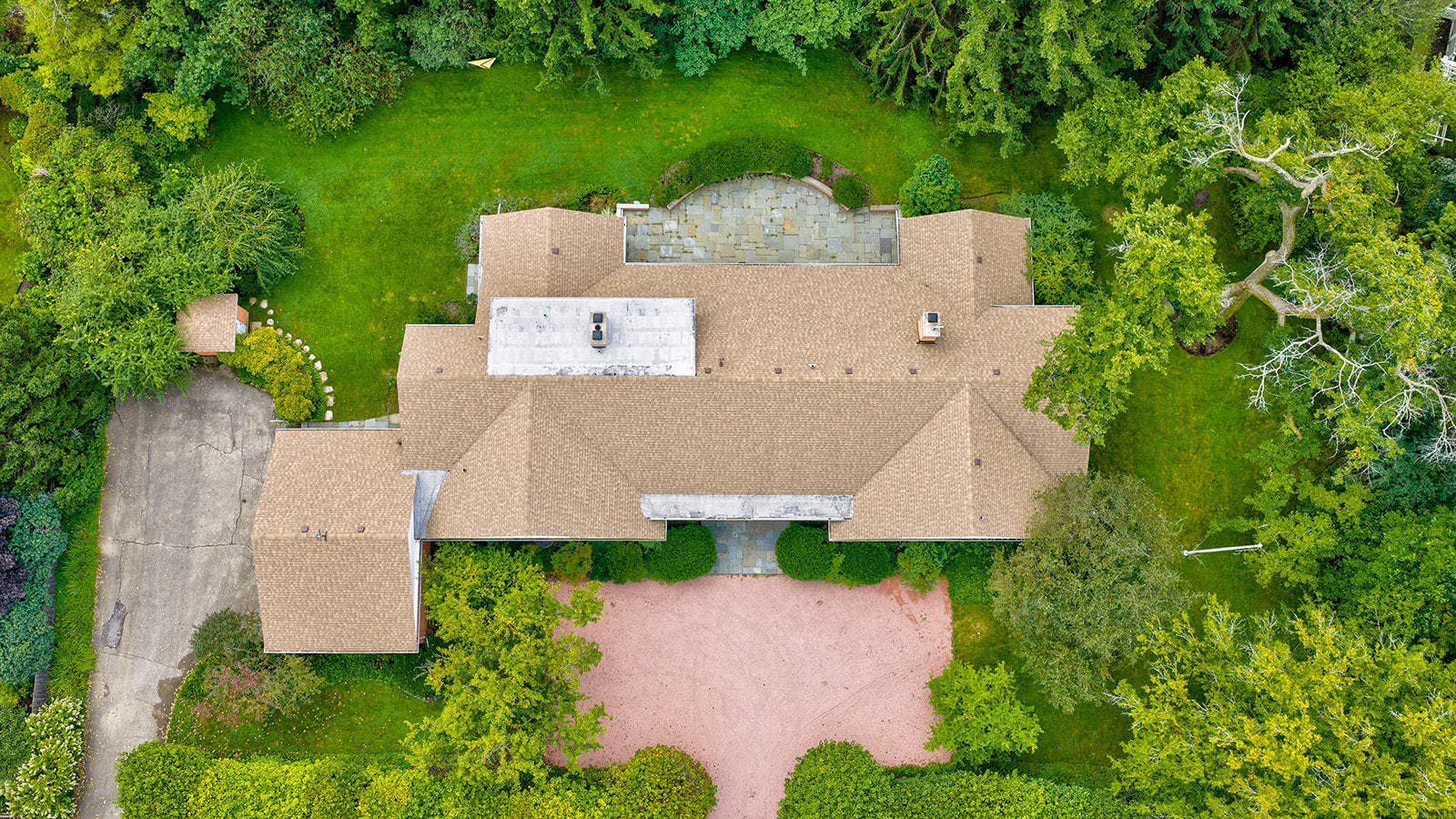 64 Locust Road, Winnetka, IL 60093 64 Locust Road, Winnetka, IL 60093
