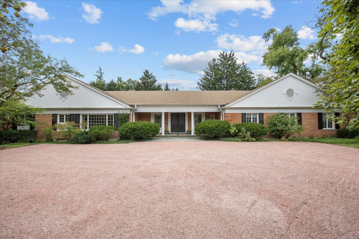 64 Locust Road, Winnetka, IL 60093 64 Locust Road, Winnetka, IL 60093