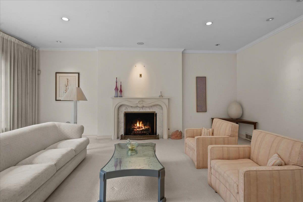 64 Locust Road, Winnetka, IL 60093 64 Locust Road, Winnetka, IL 60093