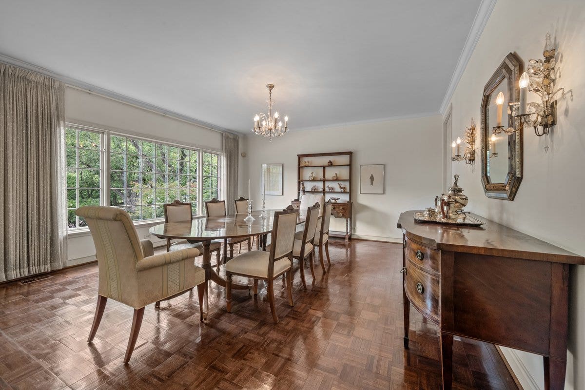 64 Locust Road, Winnetka, IL 60093 64 Locust Road, Winnetka, IL 60093
