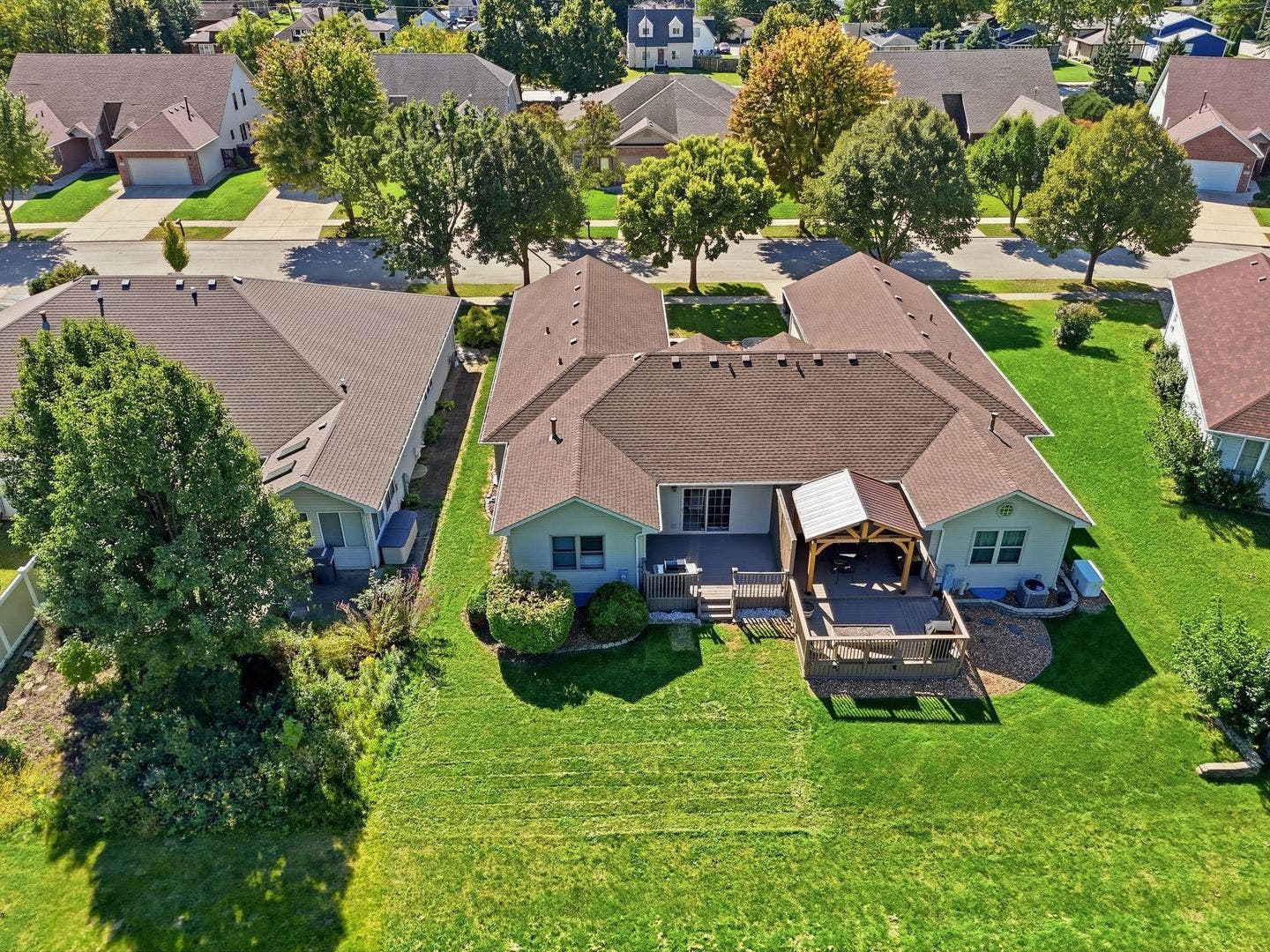 1419 Coral Bell Drive, Joliet, IL 60435