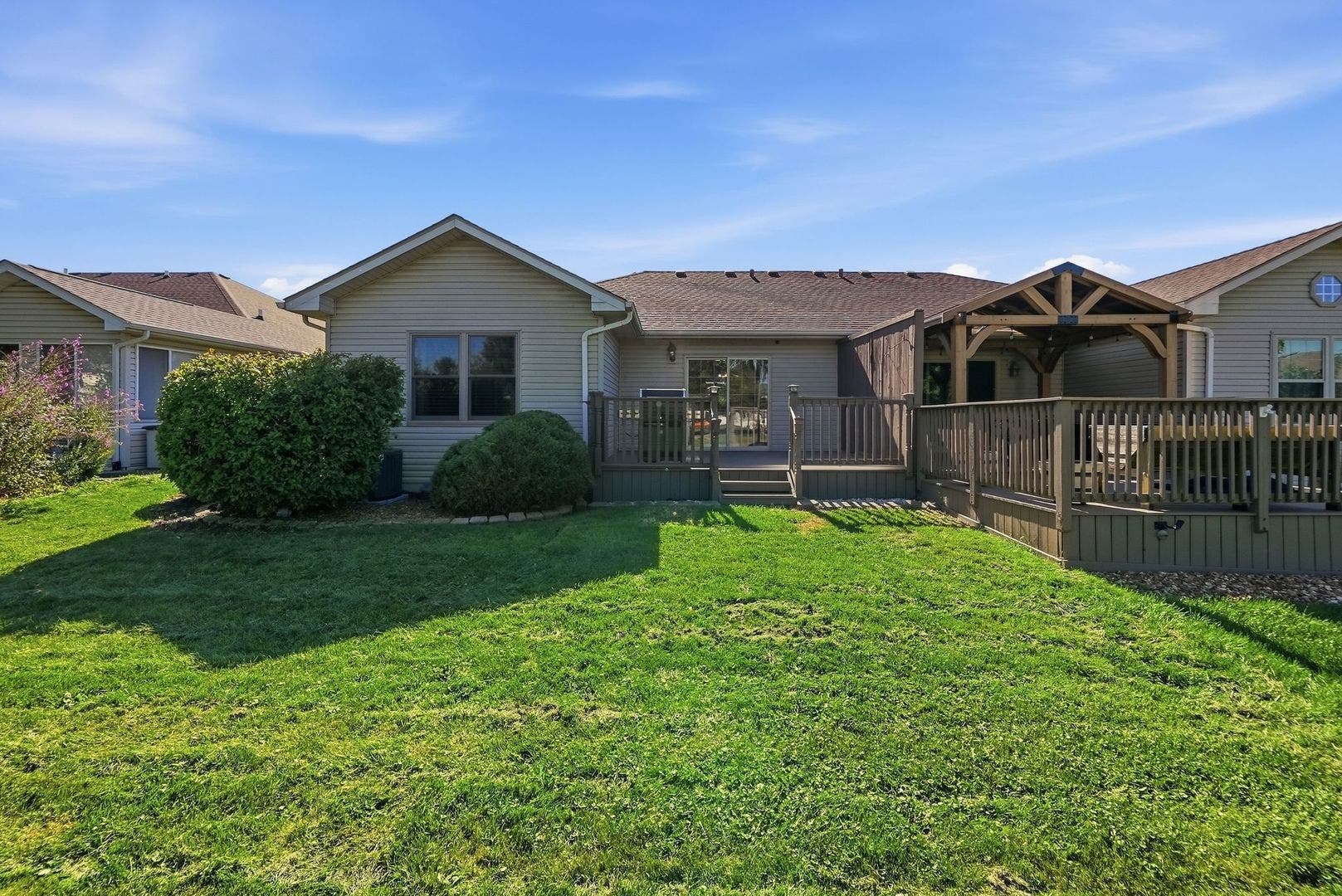 1419 Coral Bell Drive, Joliet, IL 60435