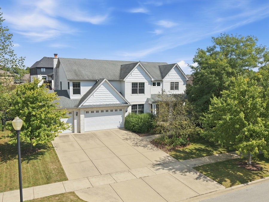 Property photo for 12520 Whisper Creek Way, Mokena, IL