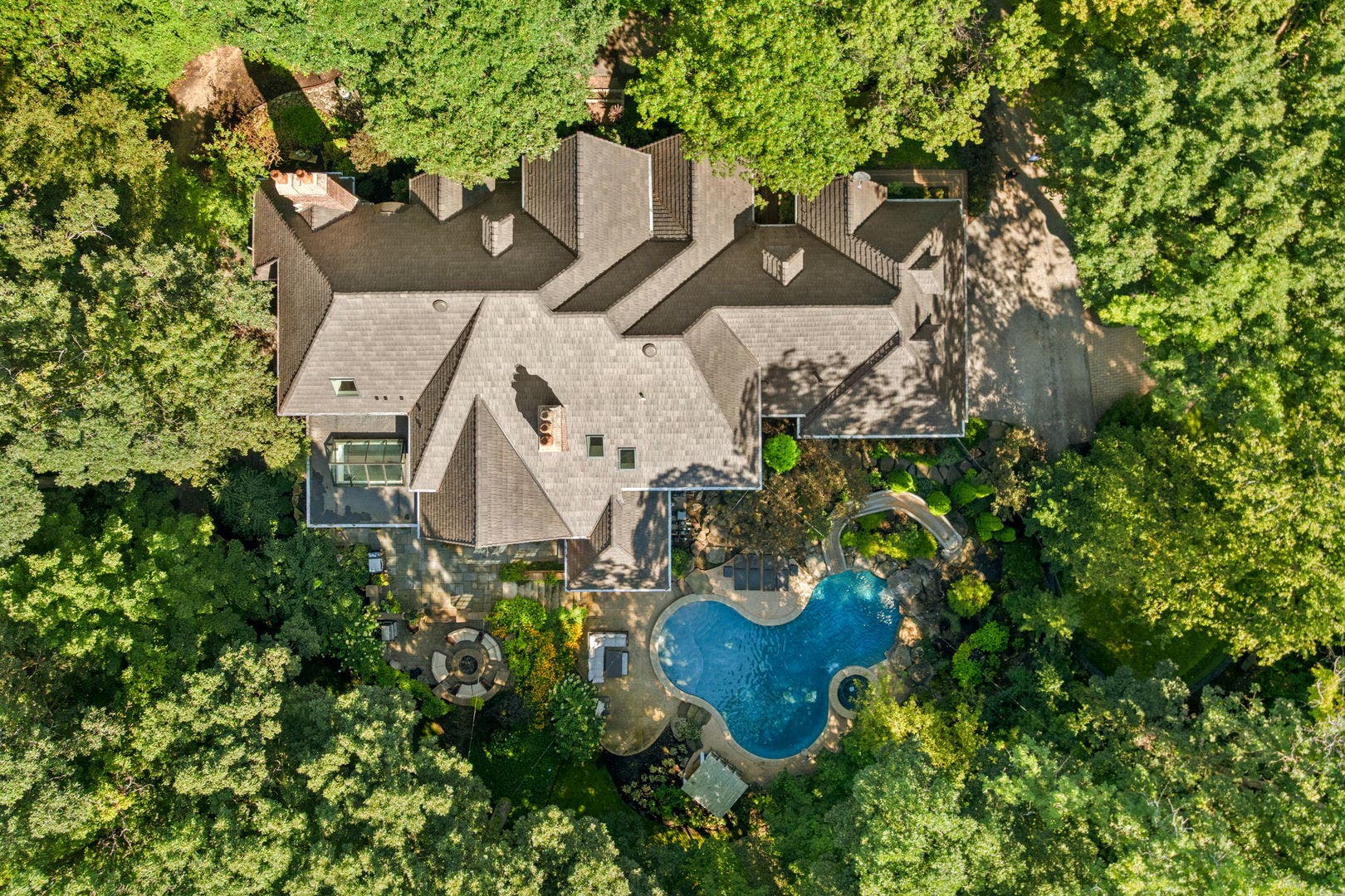2901 Glenbriar Drive, St. Charles, IL 60174 2901 Glenbriar Drive, St. Charles, IL 60174
