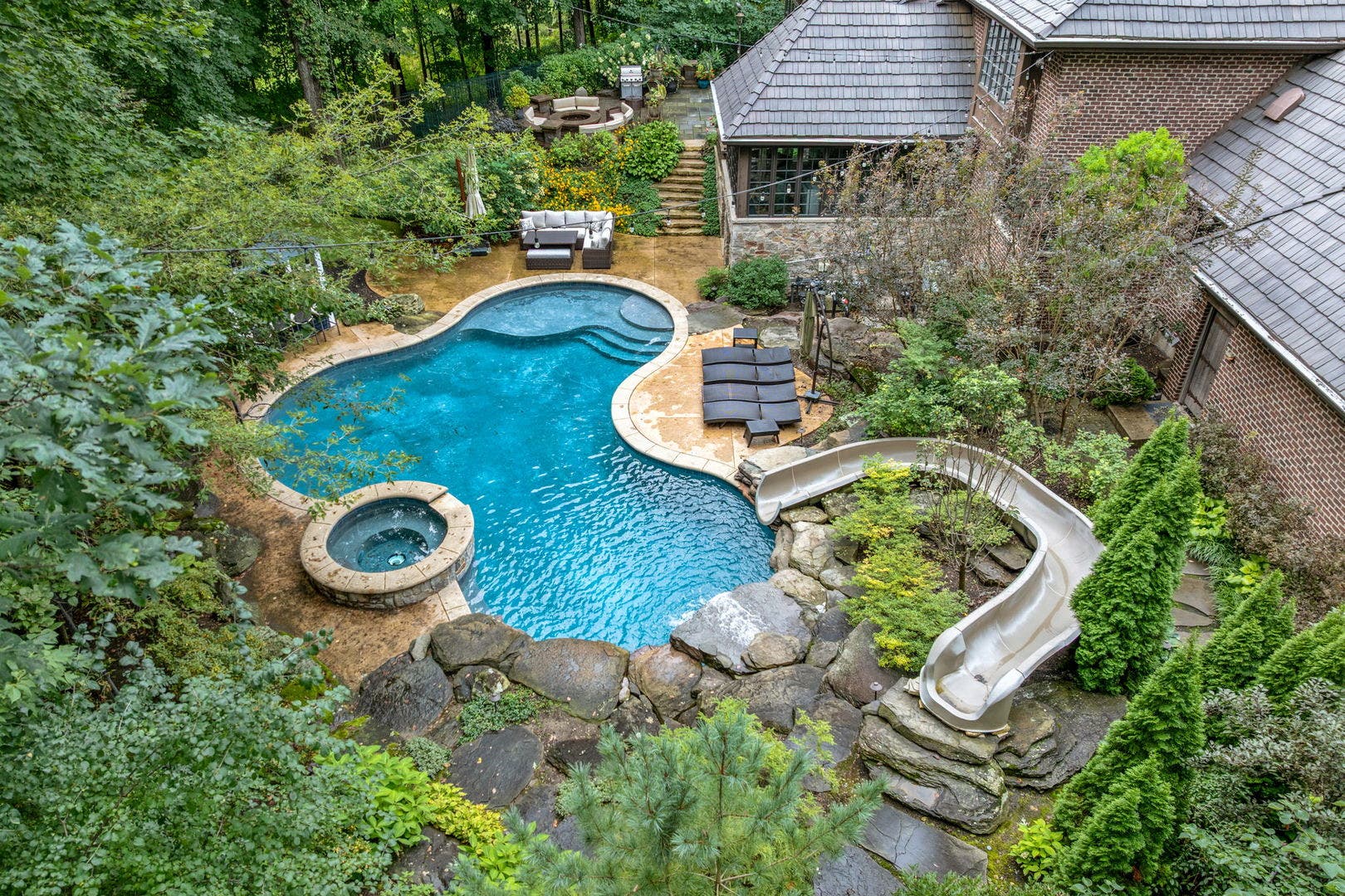 2901 Glenbriar Drive, St. Charles, IL 60174 2901 Glenbriar Drive, St. Charles, IL 60174