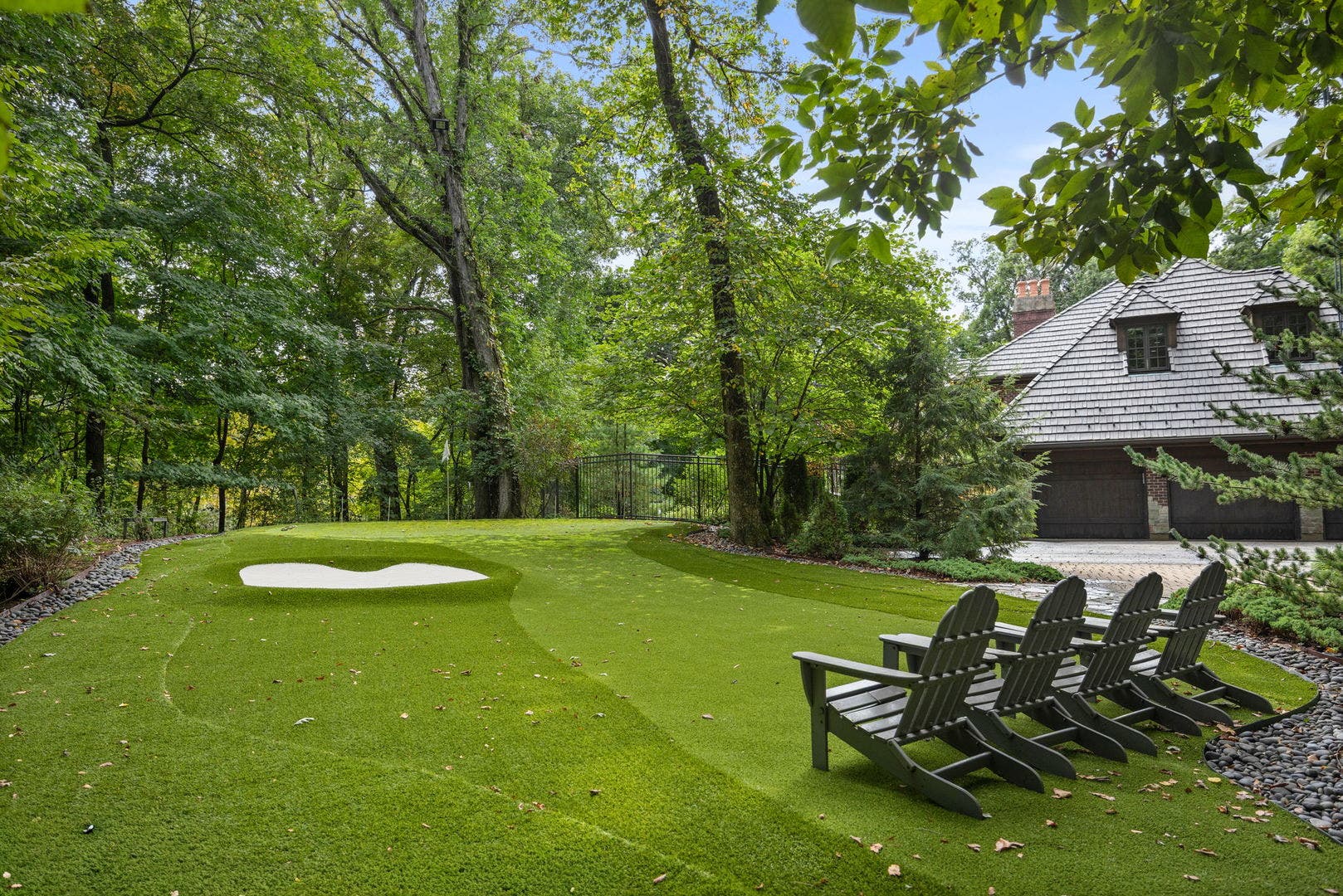 2901 Glenbriar Drive, St. Charles, IL 60174 2901 Glenbriar Drive, St. Charles, IL 60174