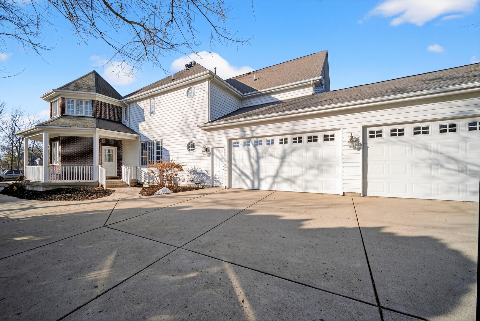 70 Forest Avenue, Naperville, IL 60540 70 Forest Avenue, Naperville, IL 60540