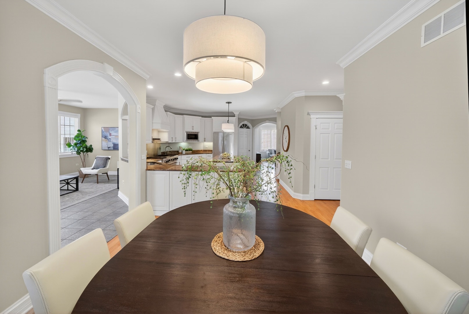 70 Forest Avenue, Naperville, IL 60540 70 Forest Avenue, Naperville, IL 60540