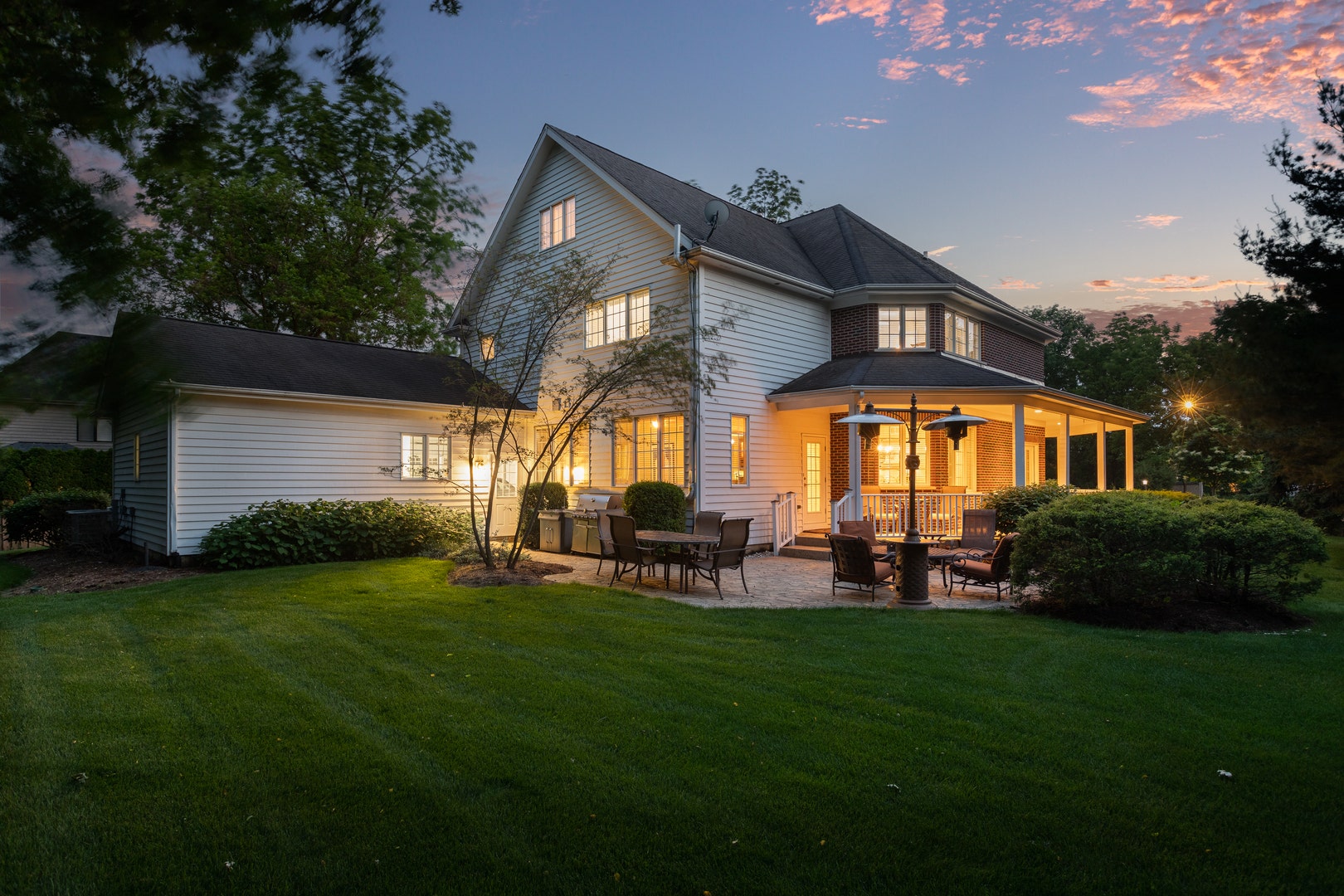 70 Forest Avenue, Naperville, IL 60540 70 Forest Avenue, Naperville, IL 60540