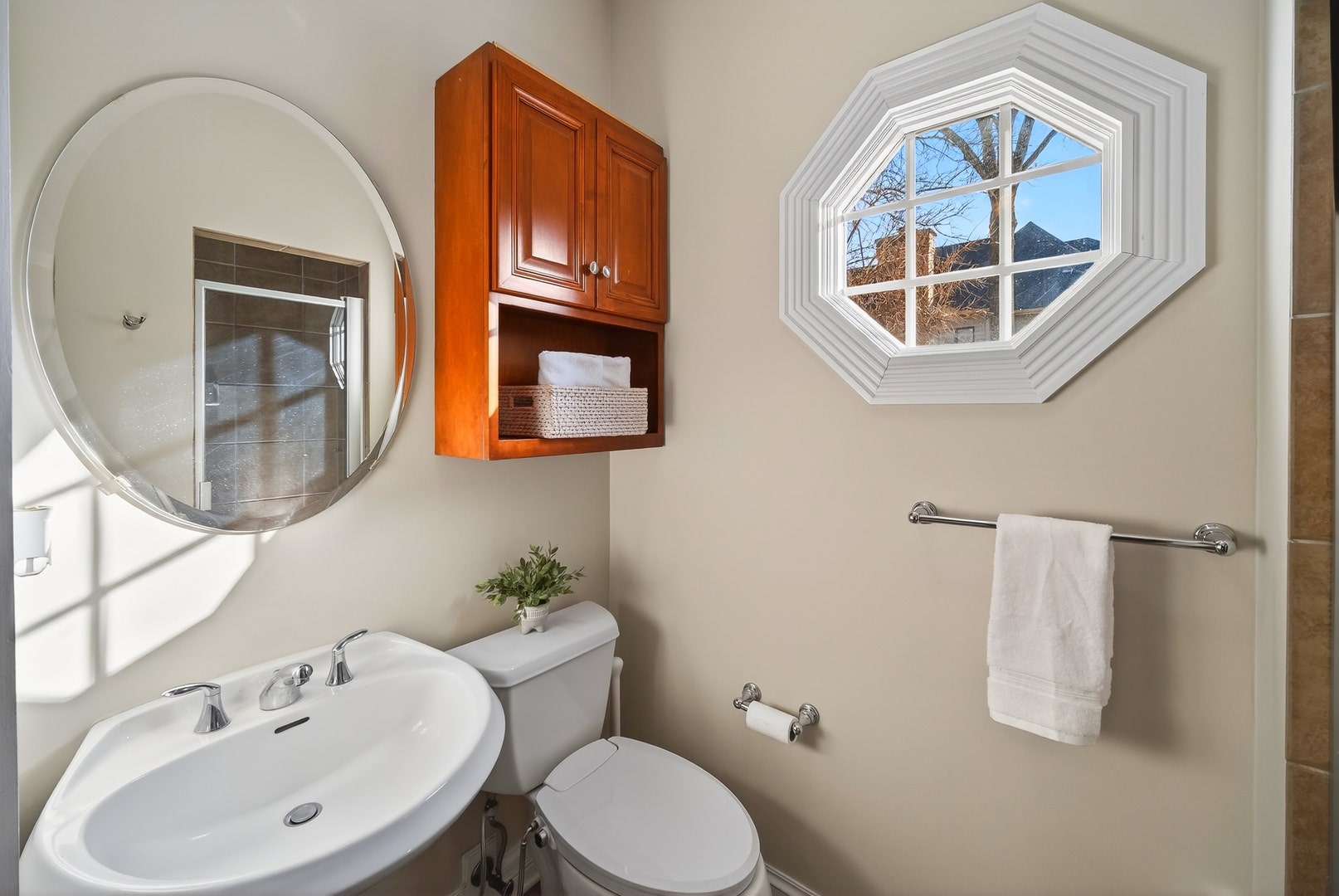 70 Forest Avenue, Naperville, IL 60540 70 Forest Avenue, Naperville, IL 60540
