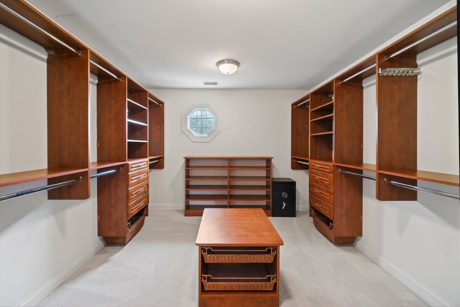 70 Forest Avenue, Naperville, IL 60540 70 Forest Avenue, Naperville, IL 60540
