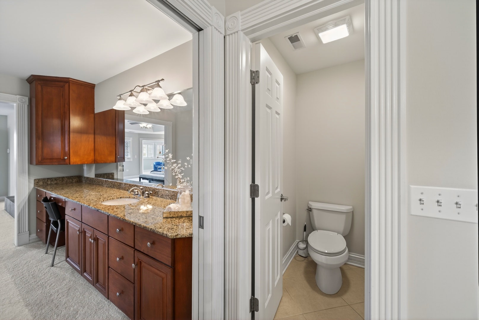 70 Forest Avenue, Naperville, IL 60540 70 Forest Avenue, Naperville, IL 60540