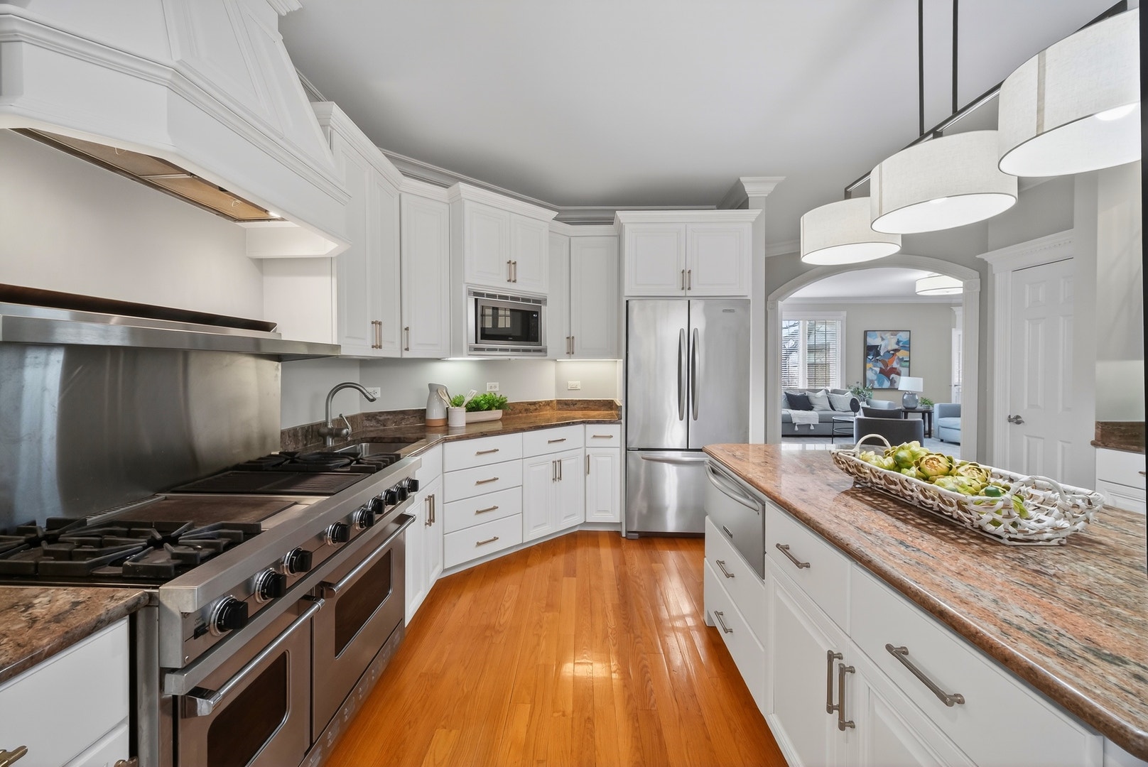 70 Forest Avenue, Naperville, IL 60540 70 Forest Avenue, Naperville, IL 60540