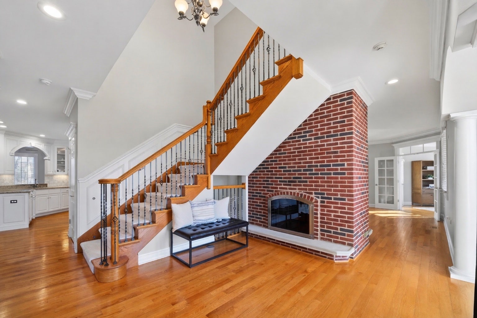 70 Forest Avenue, Naperville, IL 60540 70 Forest Avenue, Naperville, IL 60540
