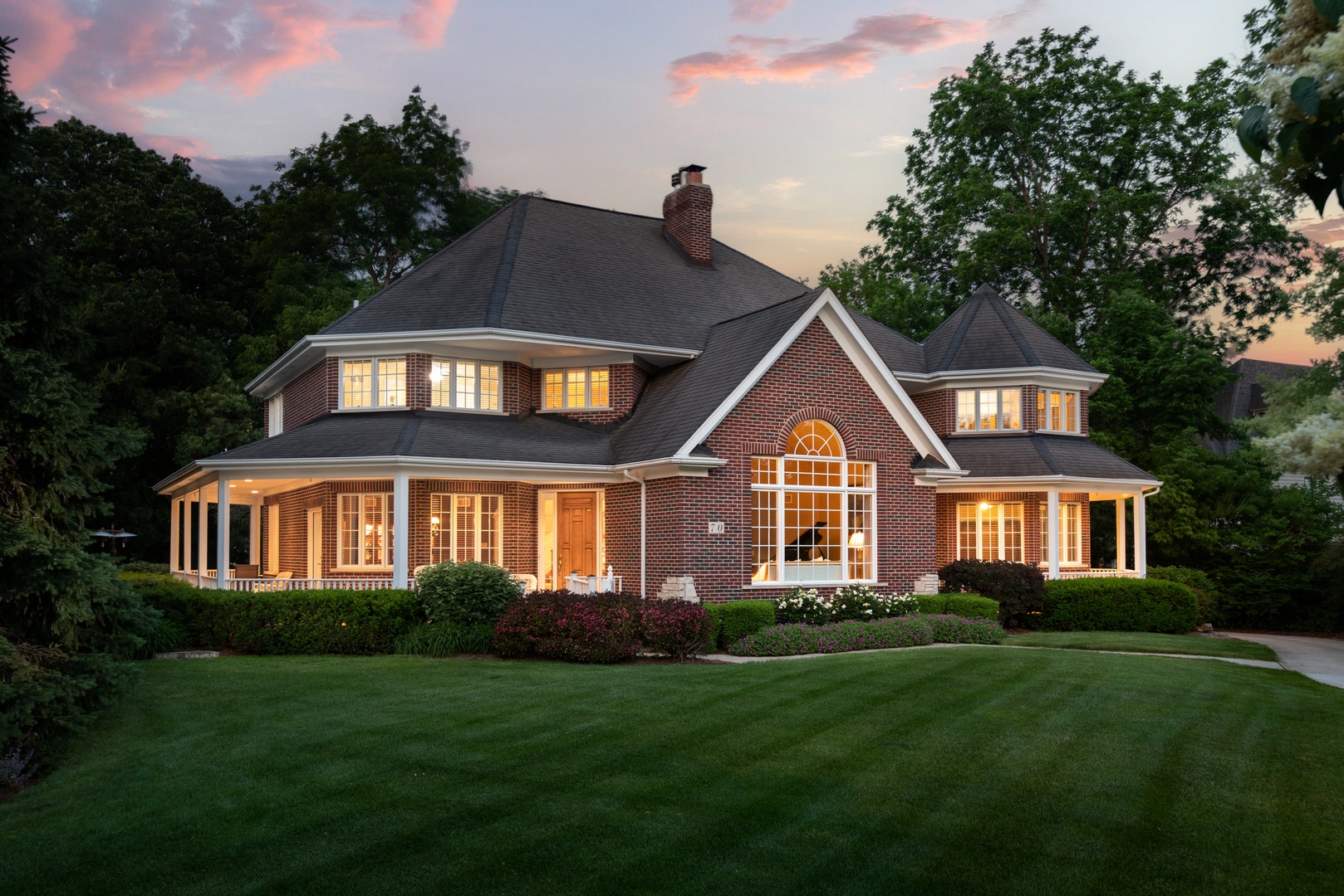 70 Forest Avenue, Naperville, IL 60540 70 Forest Avenue, Naperville, IL 60540