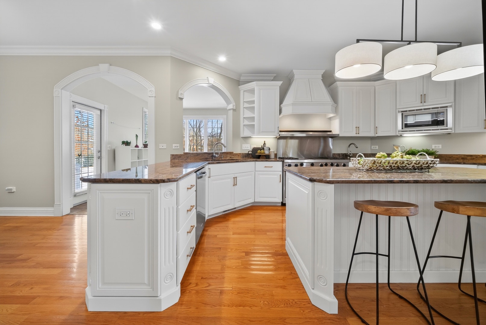 70 Forest Avenue, Naperville, IL 60540 70 Forest Avenue, Naperville, IL 60540