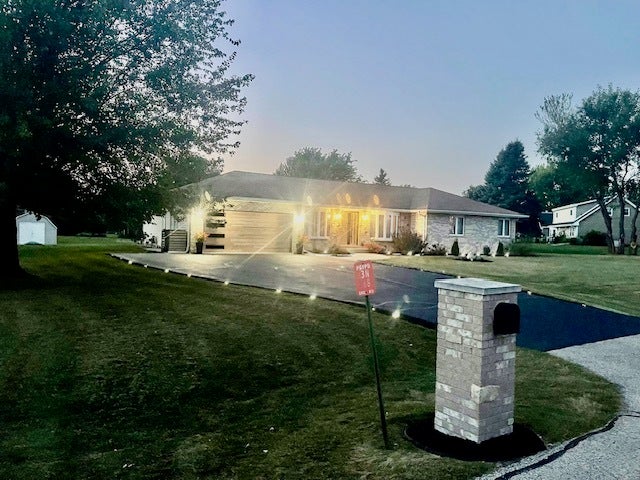 13N568 Gunpowder Lane, Elgin, IL 60123