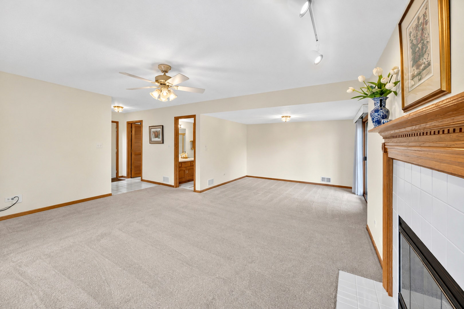 11147 Saratoga Drive, Orland Park, IL 60467 11147 Saratoga Drive, Orland Park, IL 60467