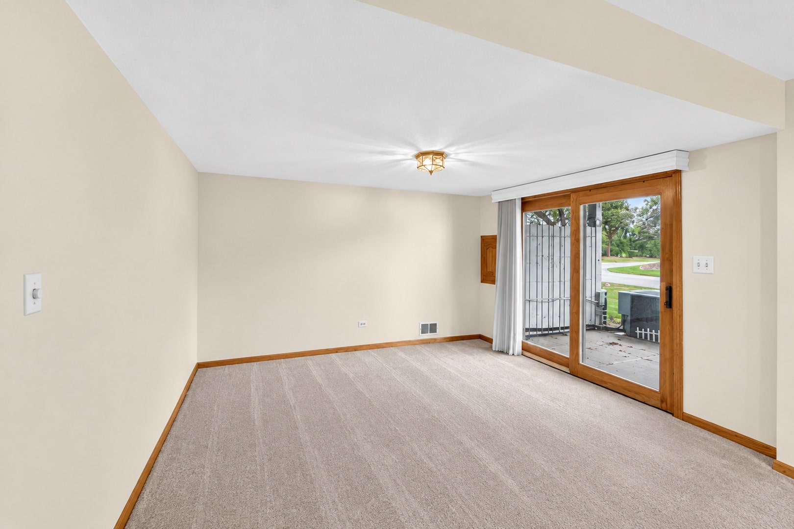 11147 Saratoga Drive, Orland Park, IL 60467 11147 Saratoga Drive, Orland Park, IL 60467