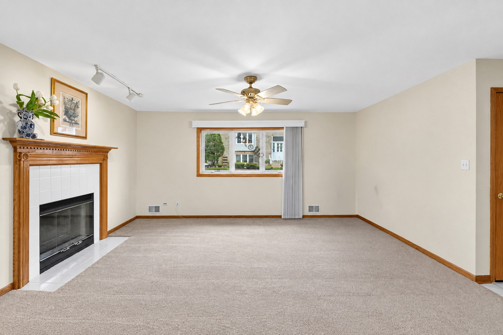 11147 Saratoga Drive, Orland Park, IL 60467 11147 Saratoga Drive, Orland Park, IL 60467