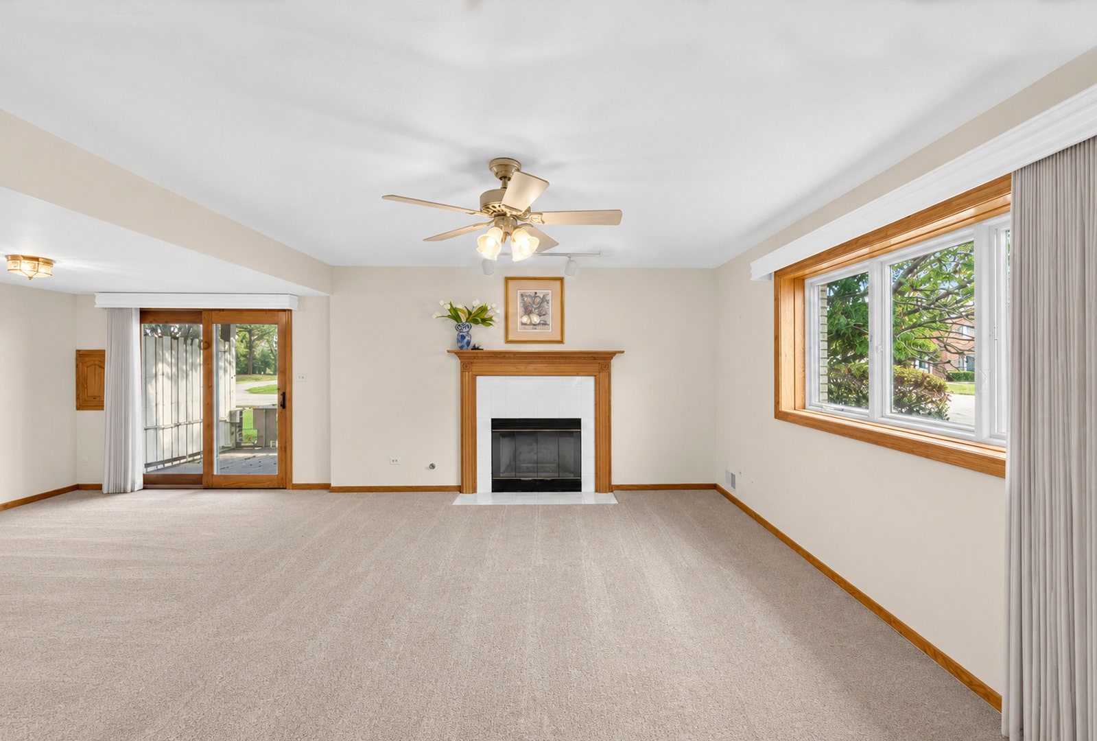 11147 Saratoga Drive, Orland Park, IL 60467 11147 Saratoga Drive, Orland Park, IL 60467