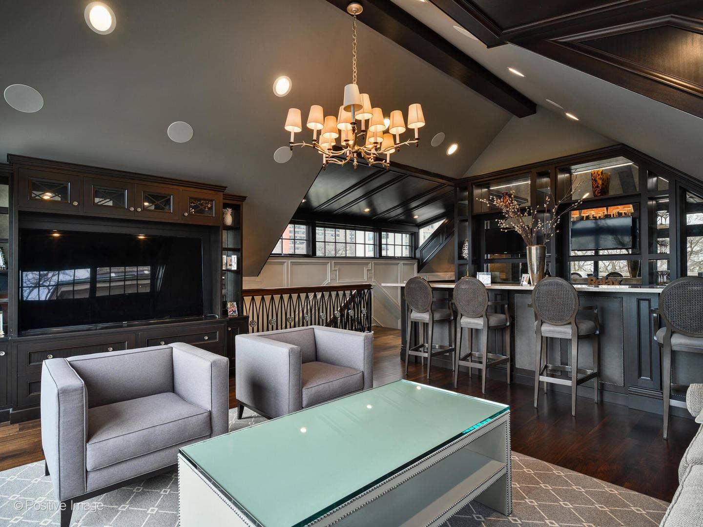 3024 N Lake Shore Drive, Chicago, IL 60657 3024 N Lake Shore Drive, Chicago, IL 60657