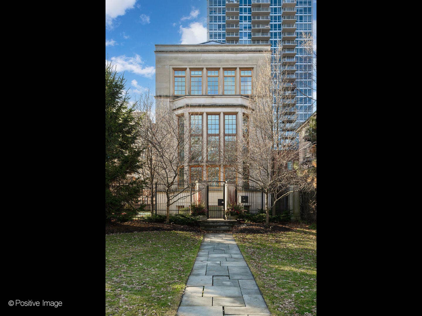 3024 N Lake Shore Drive, Chicago, IL 60657 3024 N Lake Shore Drive, Chicago, IL 60657