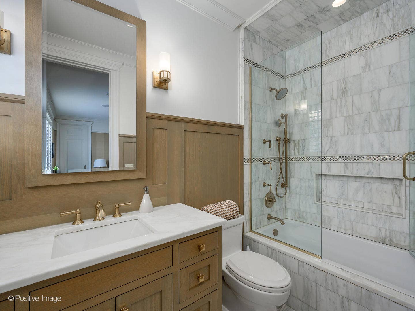 3024 N Lake Shore Drive, Chicago, IL 60657 3024 N Lake Shore Drive, Chicago, IL 60657