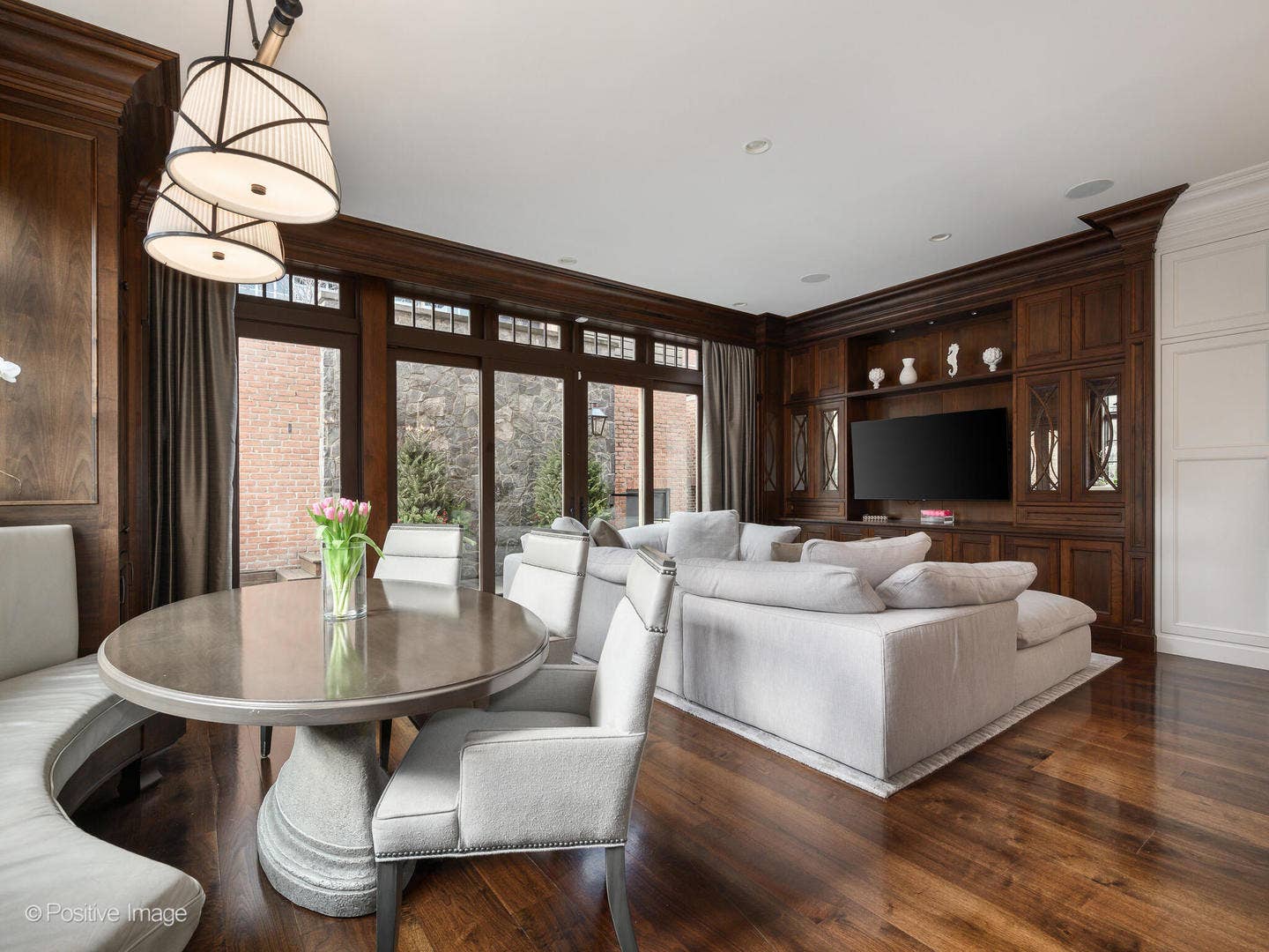 3024 N Lake Shore Drive, Chicago, IL 60657 3024 N Lake Shore Drive, Chicago, IL 60657