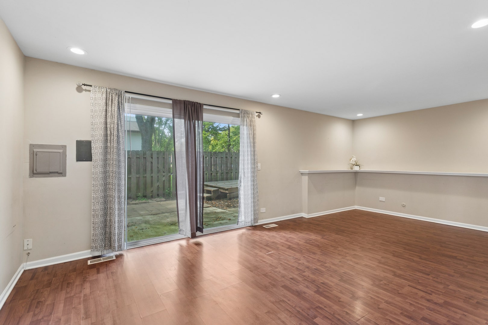 285 Navajo Drive, Bolingbrook, IL 60440 285 Navajo Drive, Bolingbrook, IL 60440