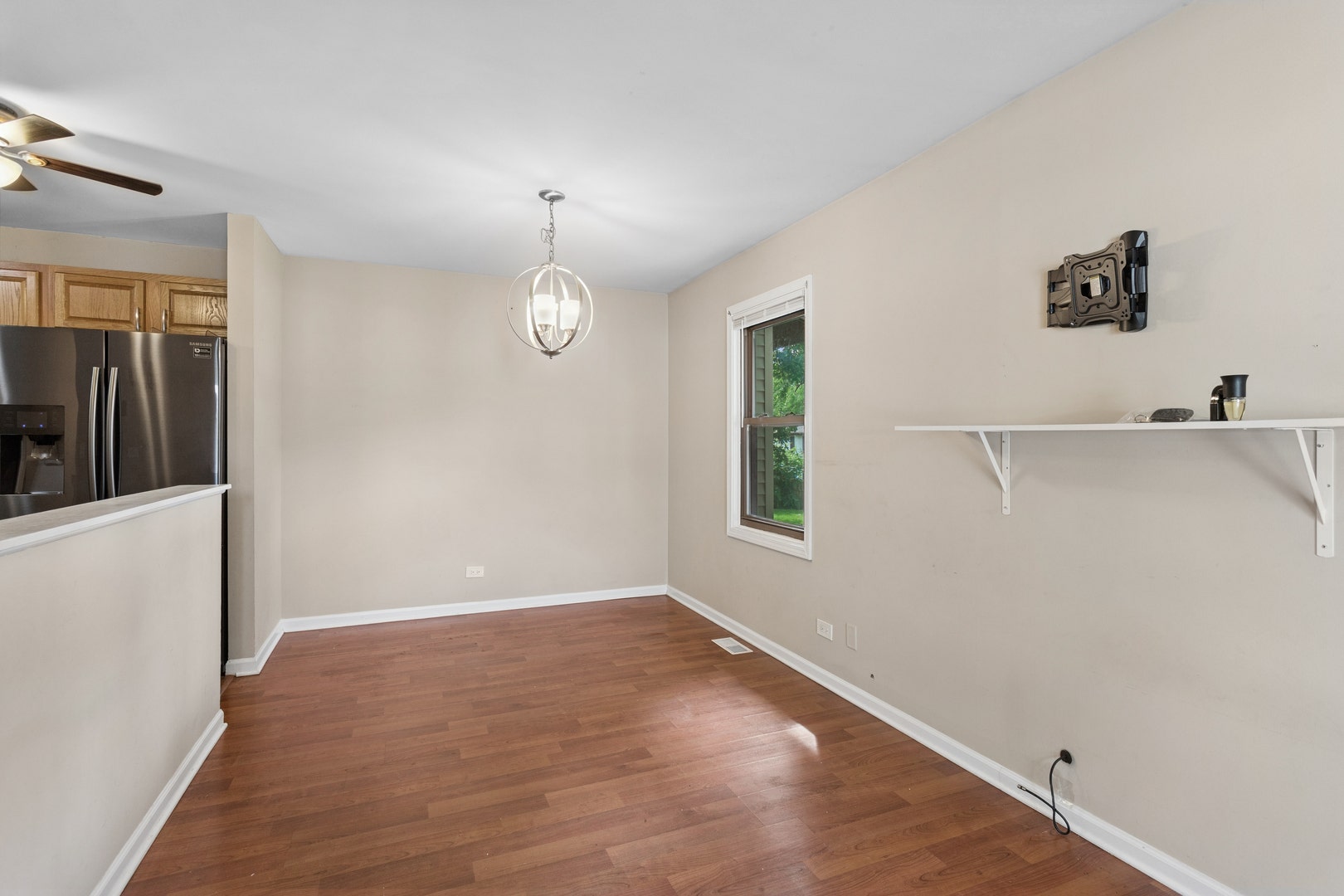 285 Navajo Drive, Bolingbrook, IL 60440 285 Navajo Drive, Bolingbrook, IL 60440