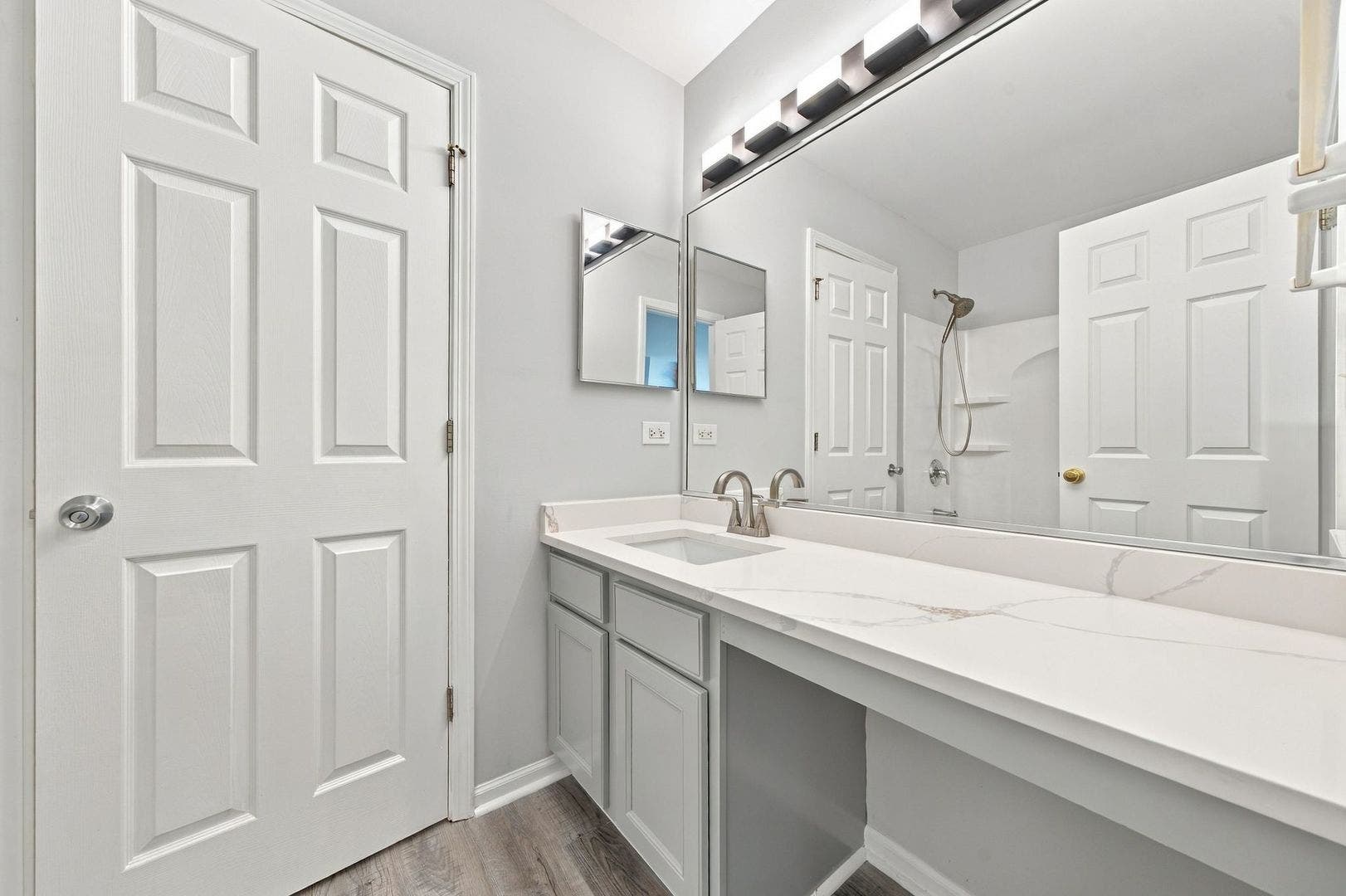 705 Silver Leaf Drive, Joliet, IL 60431 705 Silver Leaf Drive, Joliet, IL 60431