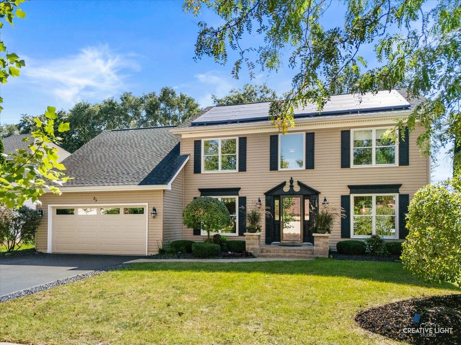 Property photo for 25 Yukon Court, Bolingbrook, IL