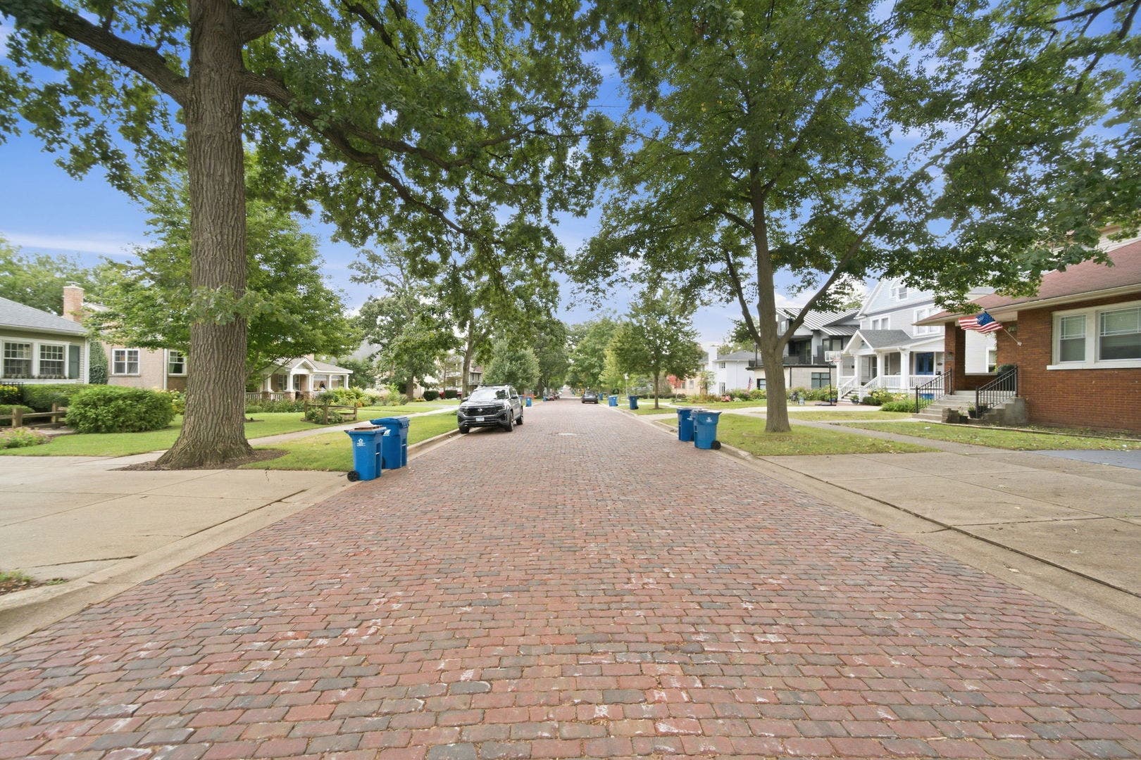 4712 Middaugh Avenue, Downers Grove, IL 60515 4712 Middaugh Avenue, Downers Grove, IL 60515