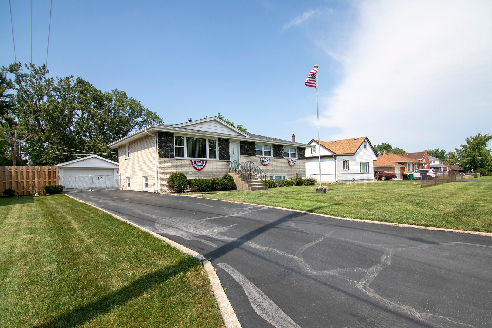 7416 S Octavia Avenue, Bridgeview, IL 60455 7416 S Octavia Avenue, Bridgeview, IL 60455