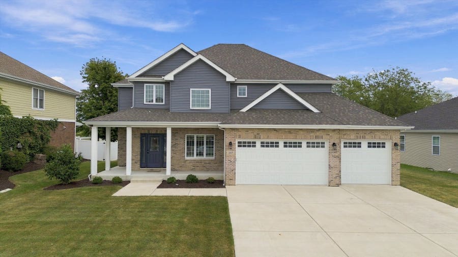 Property photo for 207 Hickory Street, Peotone, IL