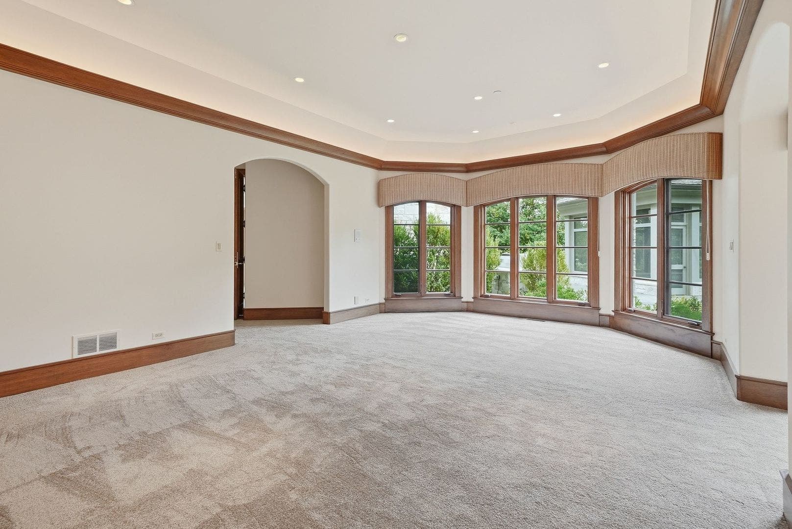 16 Riva Ridge, Lemont, IL 60439 16 Riva Ridge, Lemont, IL 60439