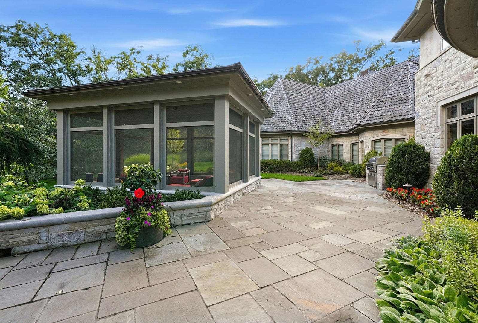 16 Riva Ridge, Lemont, IL 60439 16 Riva Ridge, Lemont, IL 60439