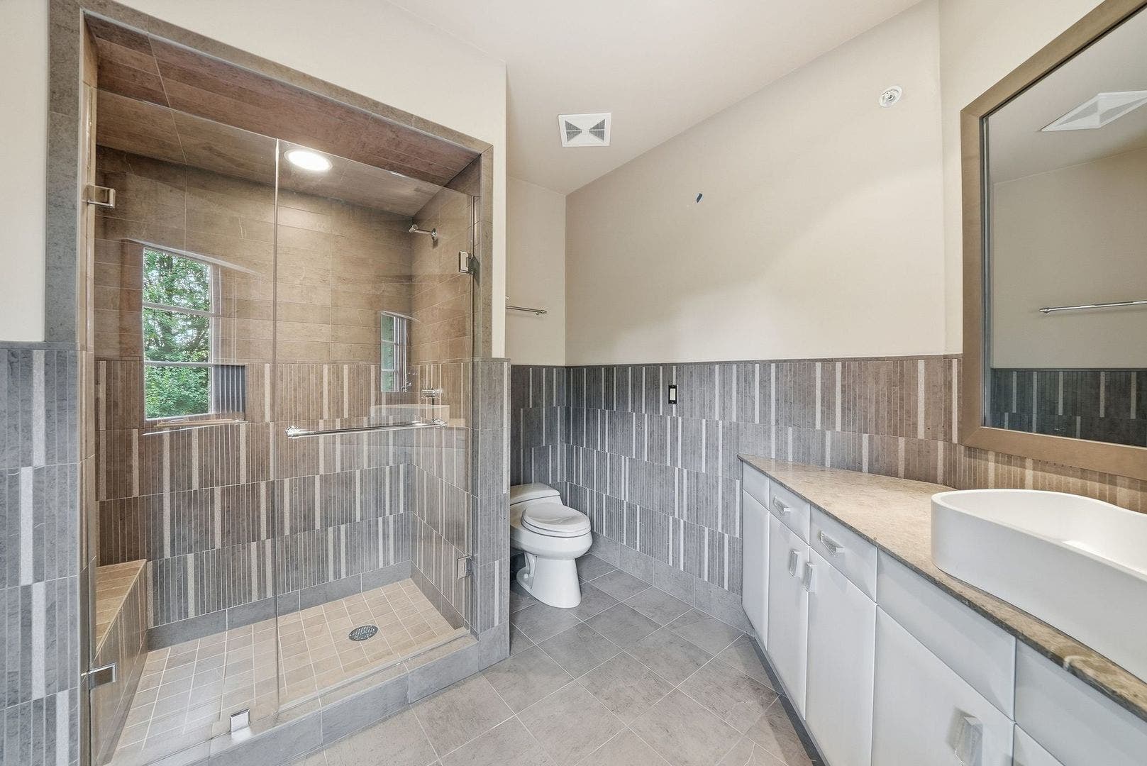 16 Riva Ridge, Lemont, IL 60439 16 Riva Ridge, Lemont, IL 60439