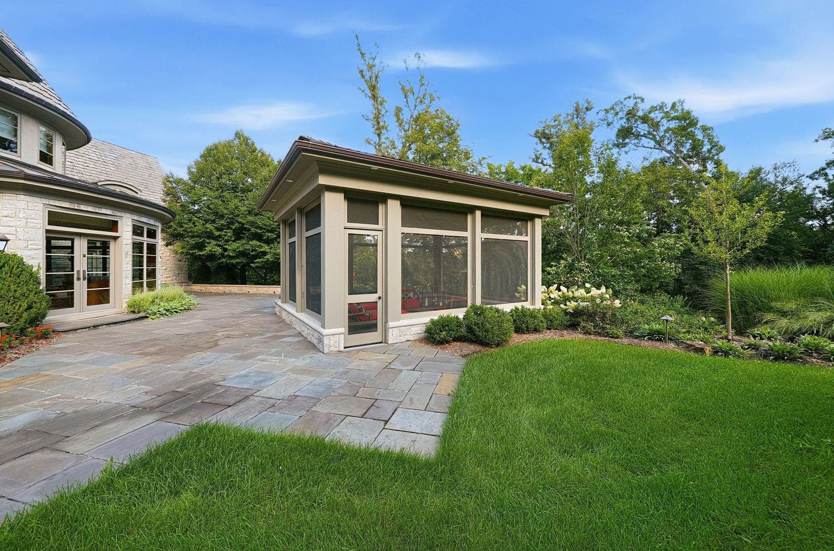 16 Riva Ridge, Lemont, IL 60439 16 Riva Ridge, Lemont, IL 60439