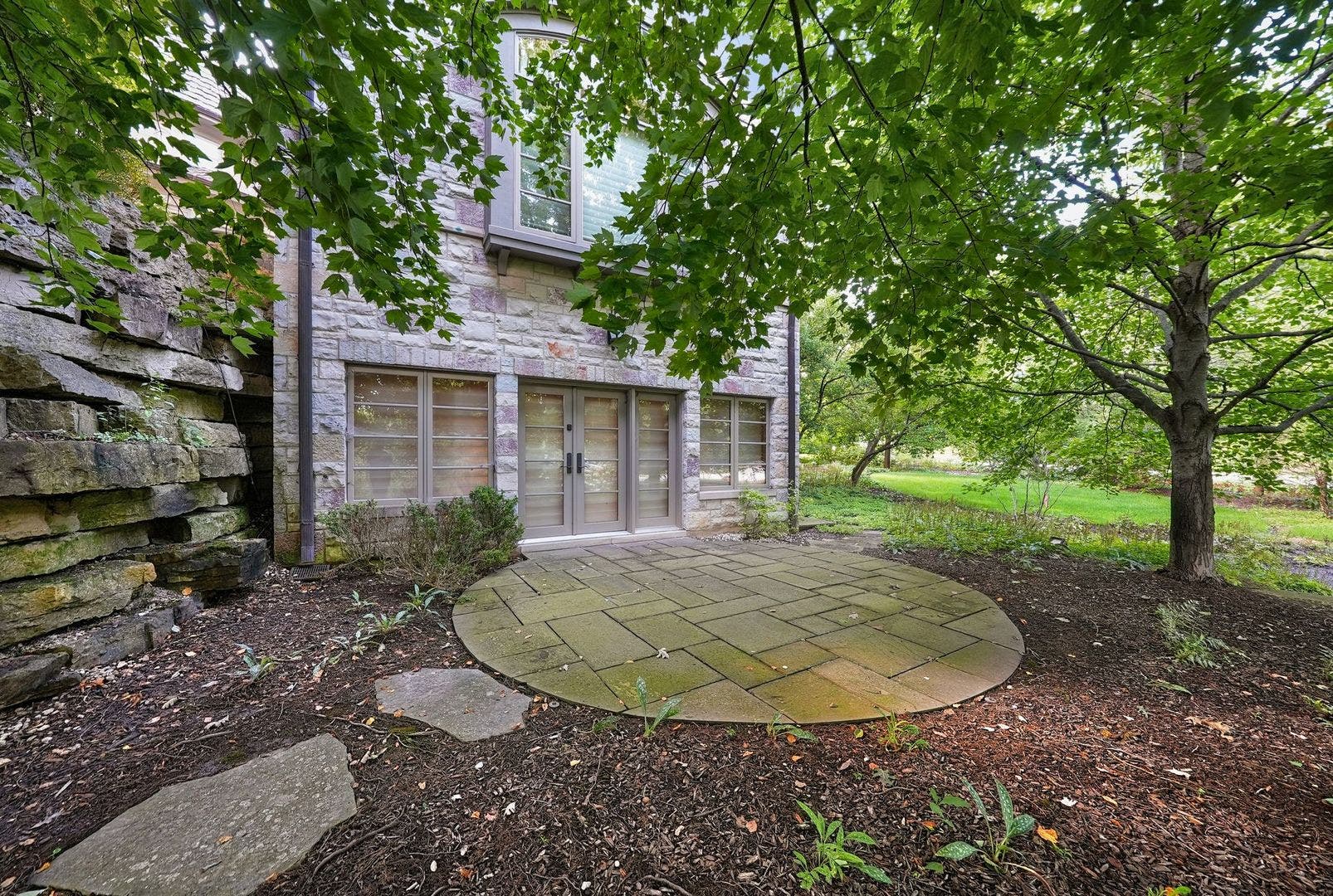16 Riva Ridge, Lemont, IL 60439 16 Riva Ridge, Lemont, IL 60439