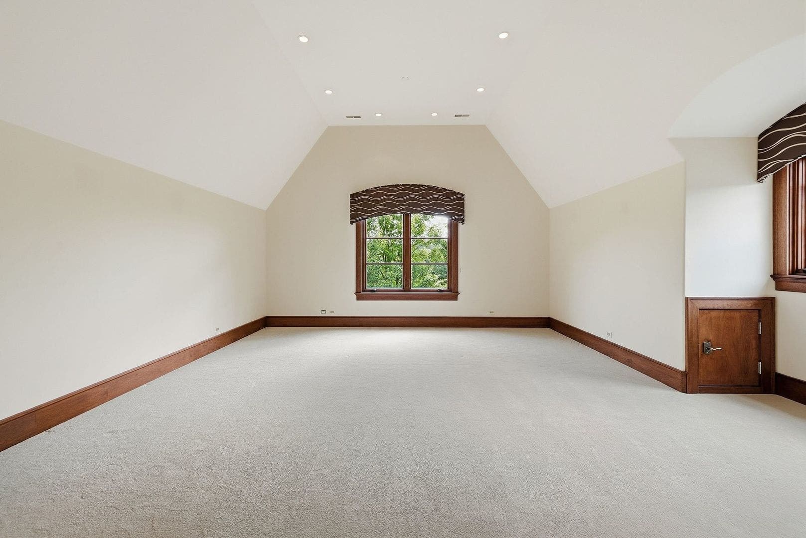 16 Riva Ridge, Lemont, IL 60439 16 Riva Ridge, Lemont, IL 60439