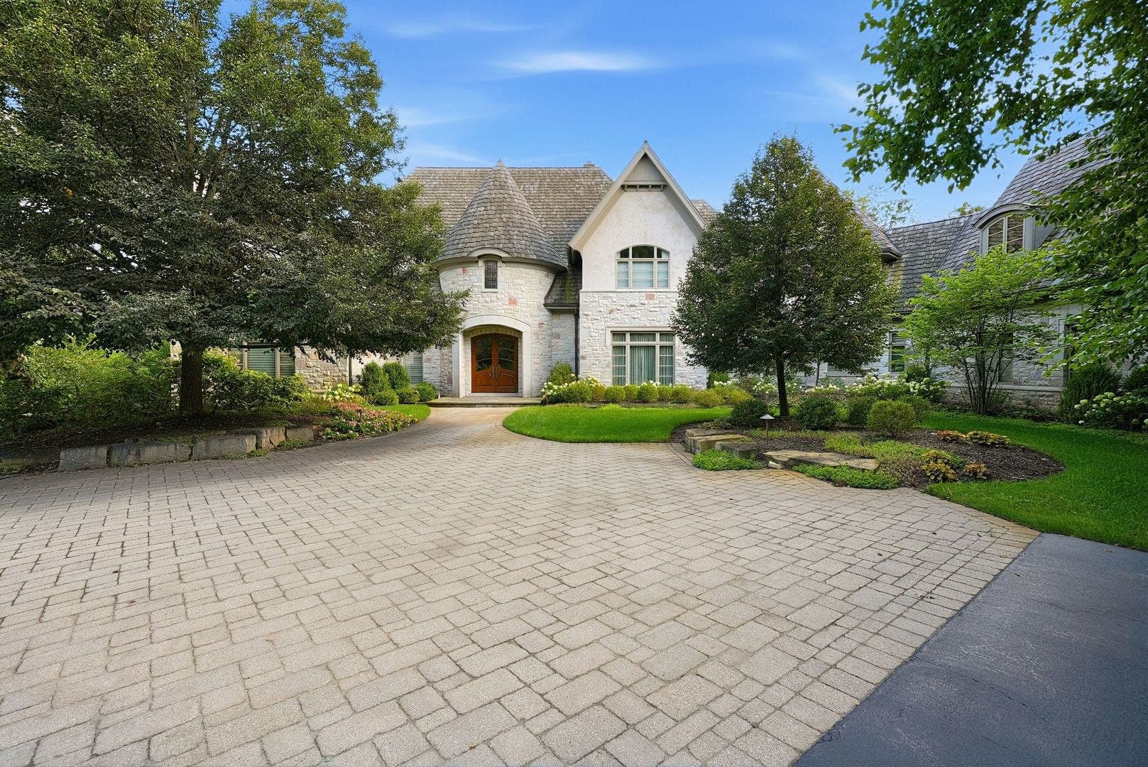 16 Riva Ridge, Lemont, IL 60439 16 Riva Ridge, Lemont, IL 60439