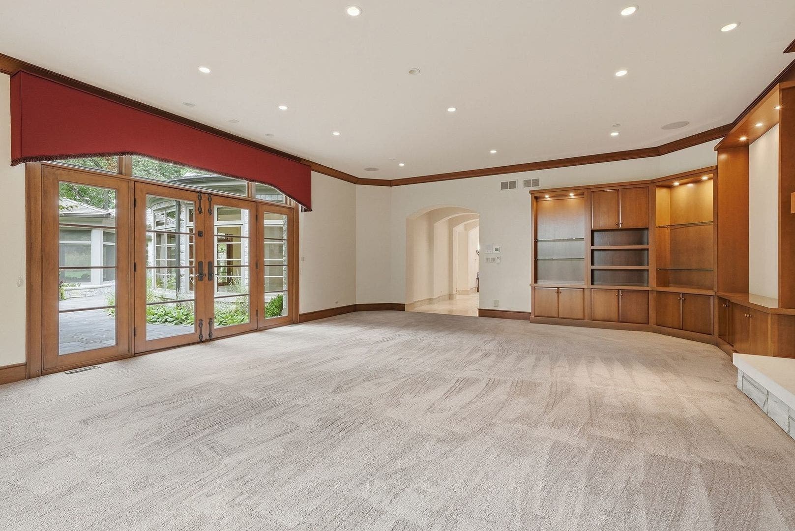 16 Riva Ridge, Lemont, IL 60439 16 Riva Ridge, Lemont, IL 60439