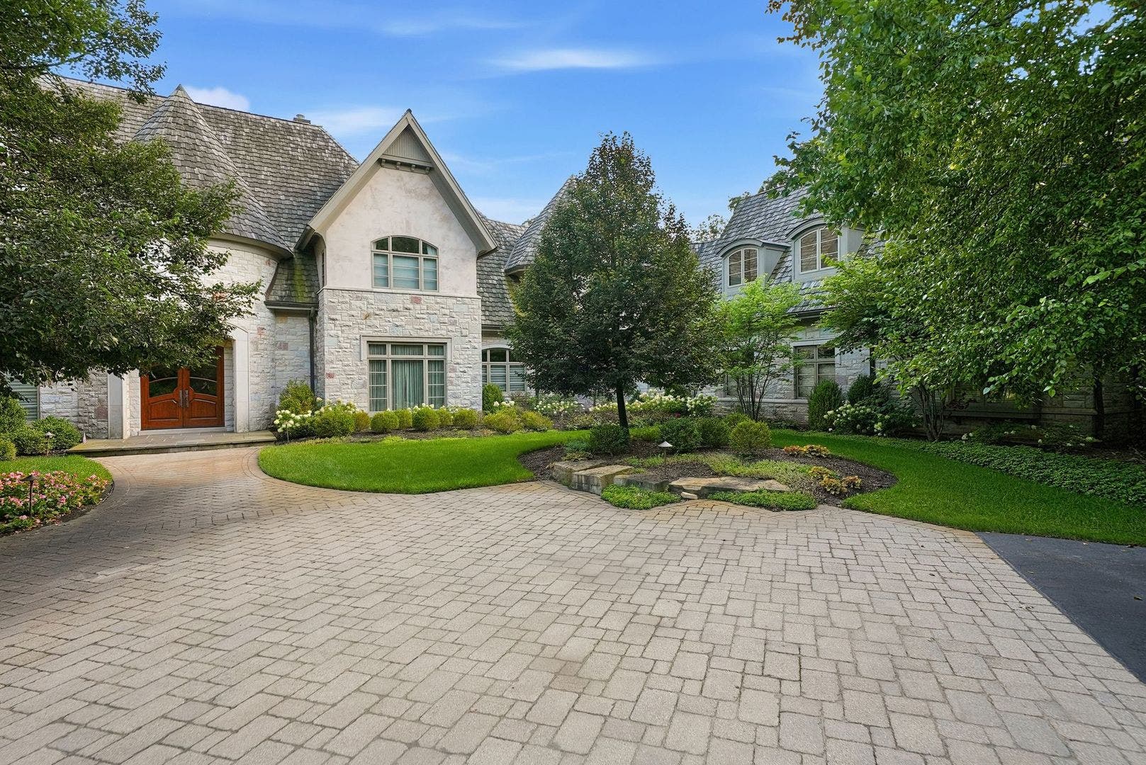 16 Riva Ridge, Lemont, IL 60439 16 Riva Ridge, Lemont, IL 60439