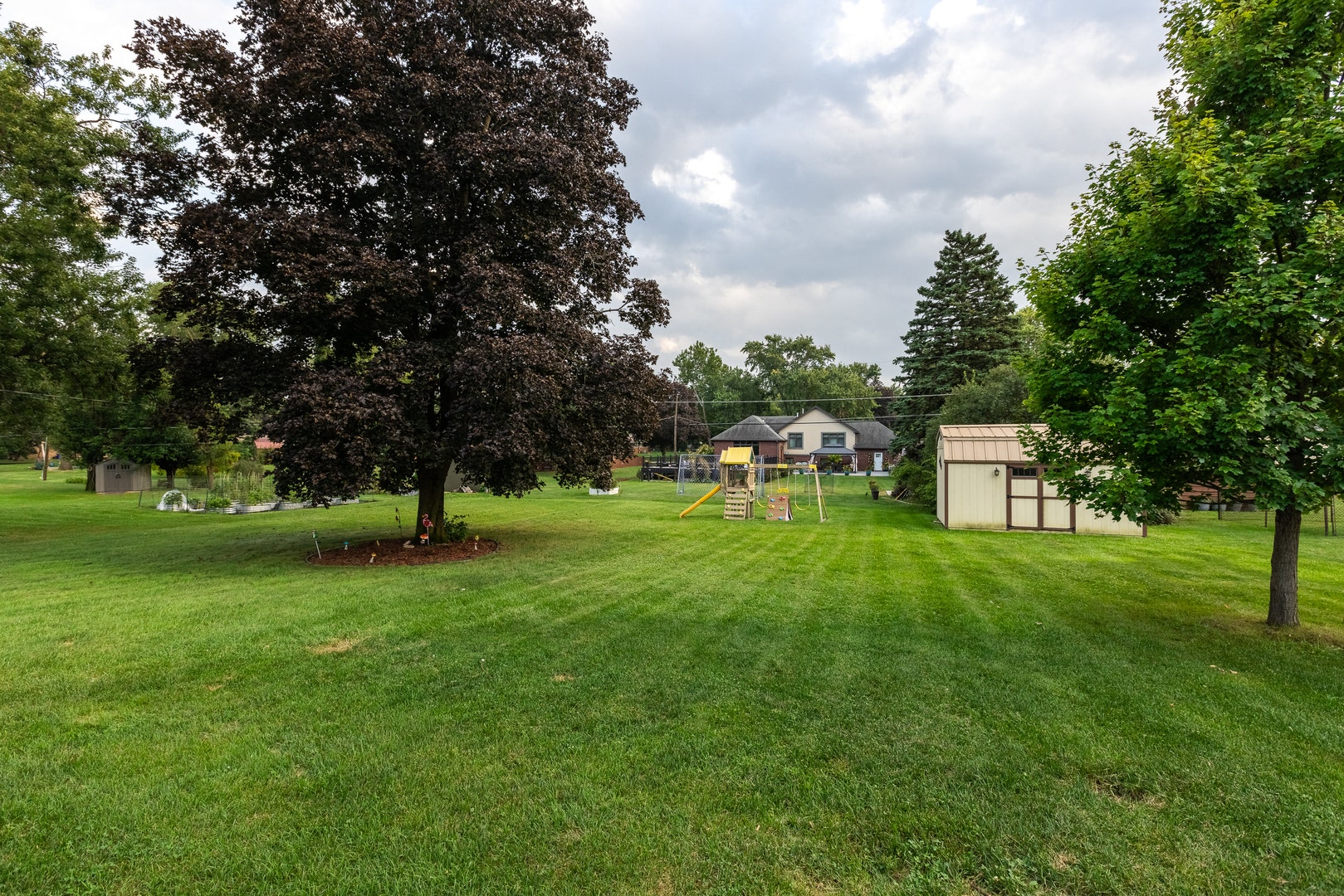 6121 James Street, Tinley Park, IL 60477 6121 James Street, Tinley Park, IL 60477