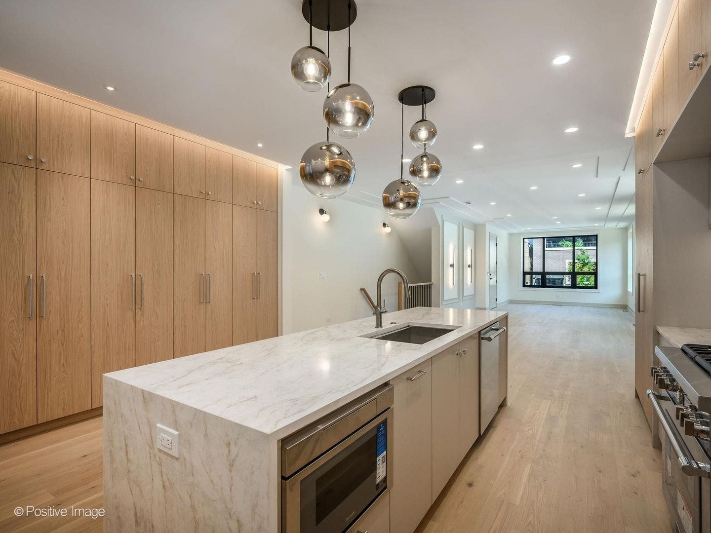 1951 W Dickens Avenue, #1, Chicago, IL 60614