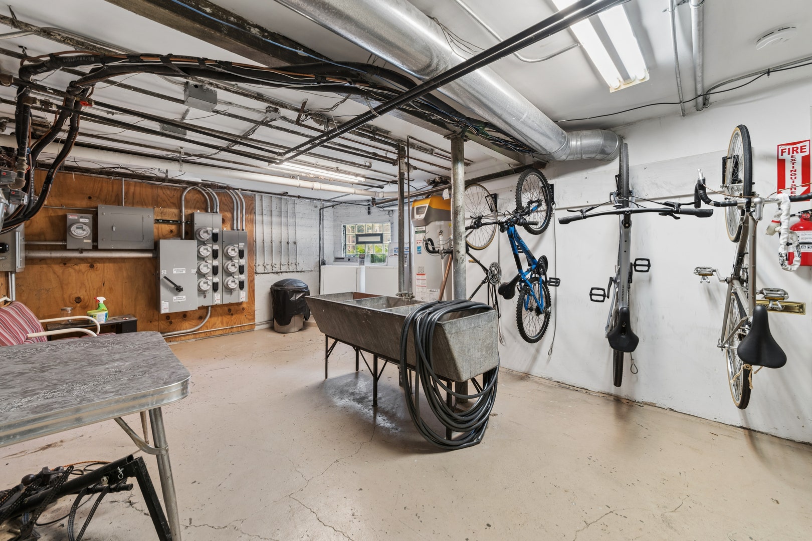 1723 W Foster Avenue, Chicago, IL 60640 1723 W Foster Avenue, Chicago, IL 60640