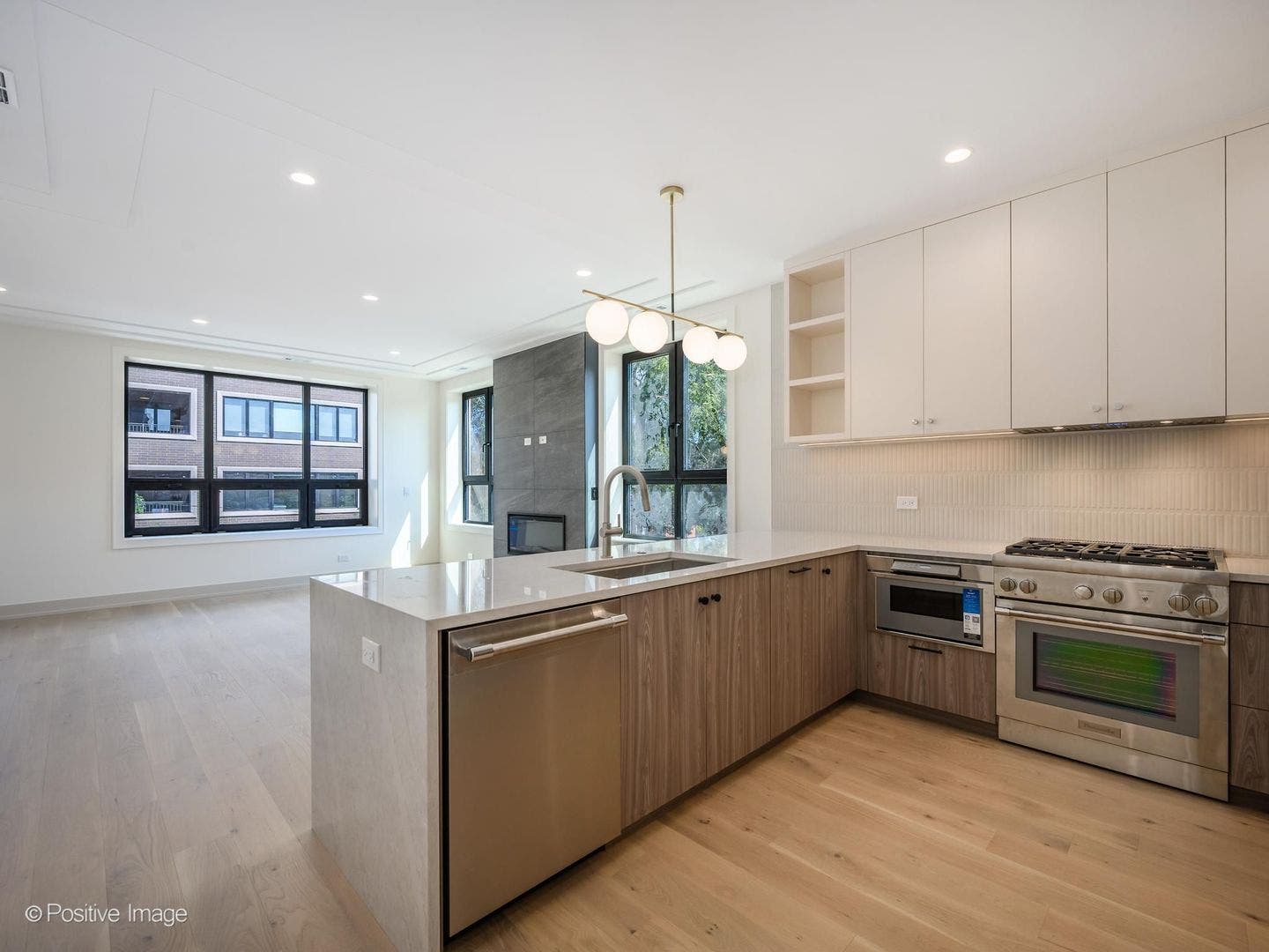 1951 W Dickens Avenue, #2, Chicago, IL 60614 1951 W Dickens Avenue, #2, Chicago, IL 60614