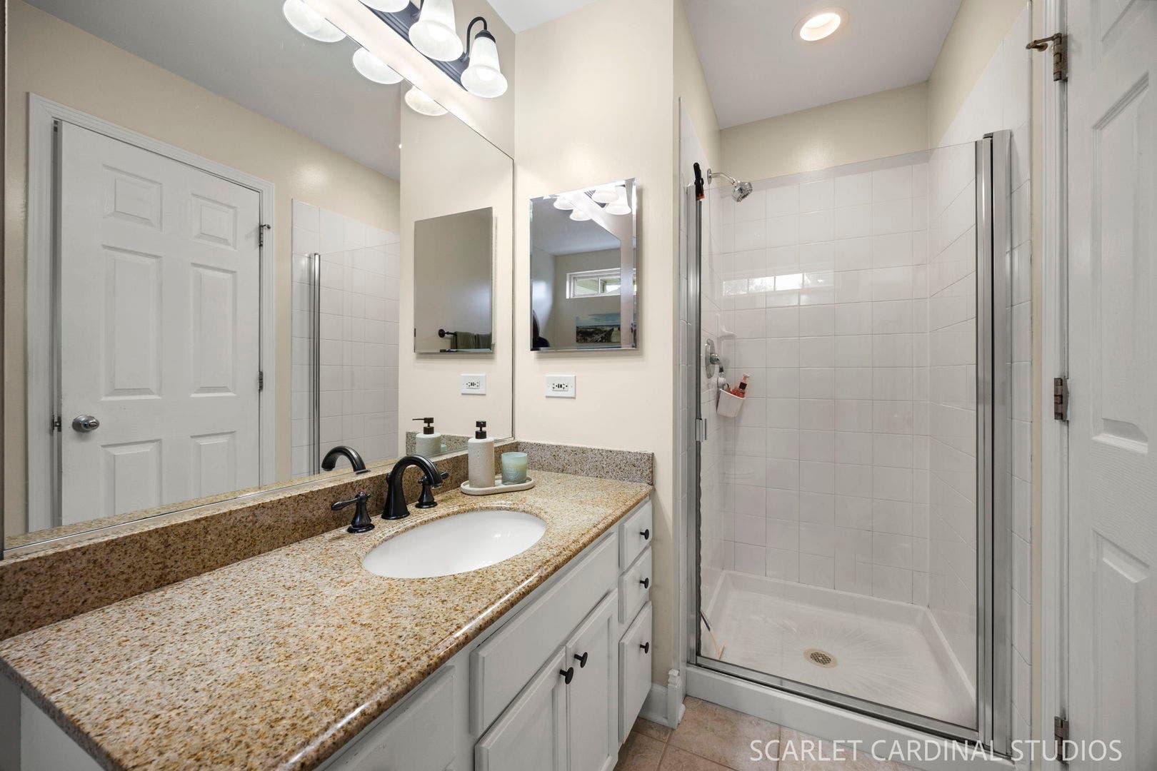 2256 Stoughton Drive, Aurora, IL 60502